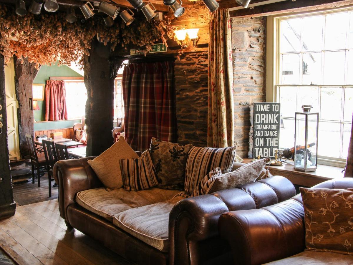 Вилла The Boars Head Pub Бишопс-Касл Экстерьер фото